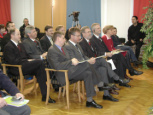 [s lijeva na desno: Dr. Mirando Mrsić - pomoćnik ravnatelja KBC, Dr. Rajko Ostojić -  zamjenik ministra zdravstva RH, Ake Enell - predsjednik ETK, Sture Theolin - veleposlanik Kraljevine Švedske, Marija Paškvalin - ravnateljica Poliklinike SUVAG]