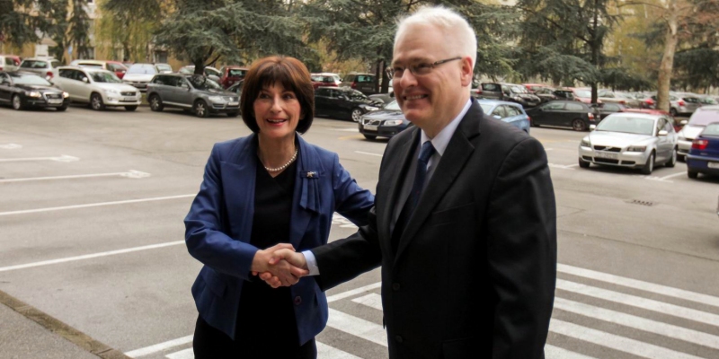 Gordana Kovačević, predsjednica Ericssona Nikole Tesle dočekuje Ivu Josipovića Predsjednika RH 
