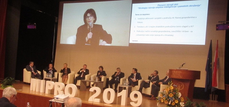 Plenarni panel - Gordana Kovačević / Plenary panel, Gordana Kovačević