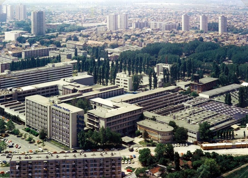 Prepoznatljiv izgled poslovnog kompleksa Nikole Tesle 1981. godine / Location Krapinska in 1981