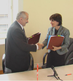 Ugovore su potpisali Nedžad Rešidbegović, generalni direktor BH Telecoma i Gordana Kovačević, predsjednica Ericsson Nikole Tesle.